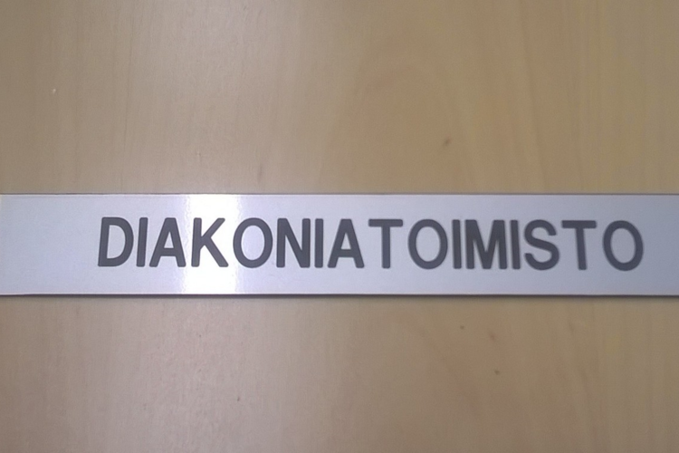 Diakoniatoimiston uusittujen tilojen käyttöönotto ja rukoushetki Diakoniatoimiston uusittujen tilojen käyttöönotto ja rukoushetki