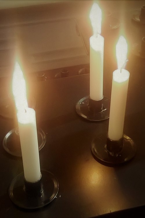 Pyhäinpäivän iltajumalanpalvelus Pyhäinpäivän iltajumalanpalvelus